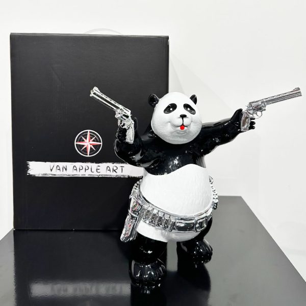 Street Panda Silver – Guns Up!